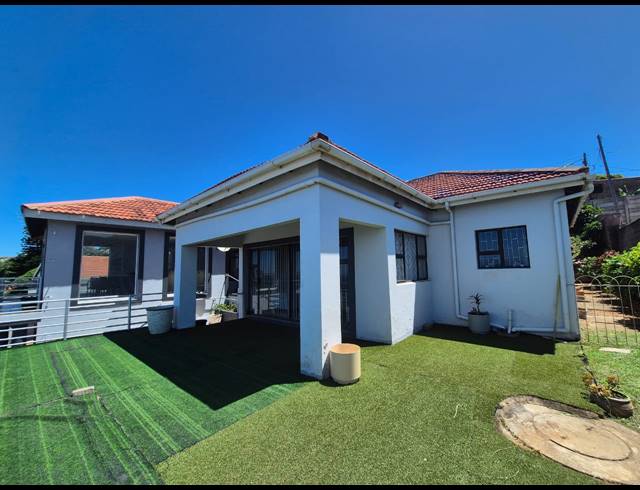 4 BEDROOM HOUSE FOR SALE IN BLUFF